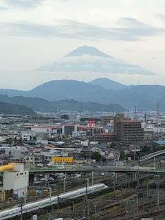 会場から見た富士山